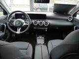 MERCEDES-BENZ A 200 d , PROGRESSIVE AHK KAMERA SPUR PDC SHZ