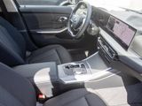 BMW 320 iTour+AHK+Navi+HUD+LED+360 Kamera+DAB+PDCv+h