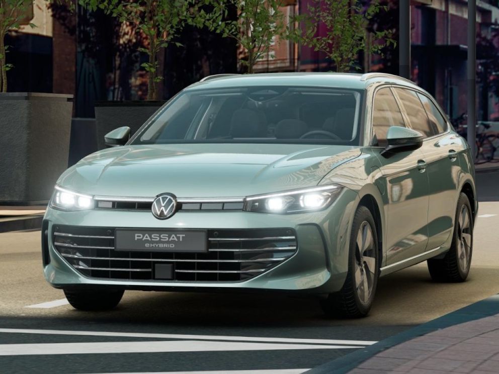 VW Passat Elegance 1.5 eHybrid NAVI+SITZHZ+ACC+PDC