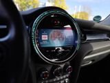 MINI Cooper SE Navi LED Apple CarPlay digitales Cockpit Mehrzonenklima 2-Zonen-Klimaautom