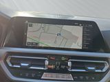 BMW 330 e xDrive Touring Park-Assistent Aktive Geschwindigkeitsregelung