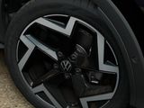VW T-Roc R-Line 1.5 eTSI SITZHZ+ACC+PDC+RFK+CARPLAY