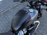 TRIUMPH Bonneville Bobber MY26 Kurven-ABS