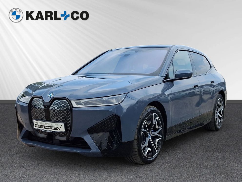 BMW iX 50 xDrive Sport Park-Assistent
