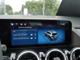 MERCEDES-BENZ GLA 200 d // PROGRESSIVE MULTI AHK DISTR KAMERA