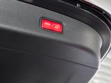 MERCEDES-BENZ GLC 200 4M AMG KAMERA DISTR SPUR PANO AHK PDC