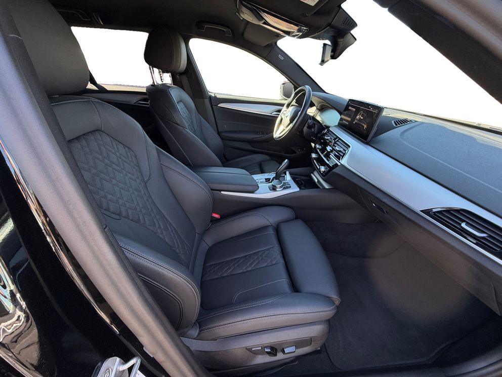 BMW 530 e Touring SHZ+AHK+AppleCarplay+Temp DW 0,5%