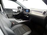 MERCEDES-BENZ GLA 200 d | AMG NIGHT AHK DISTR KAMERA PANO SPUR