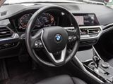 BMW 320 dSportline+Panorama+Navi+DAB+HUD+RFK+Leder
