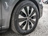 MERCEDES-BENZ V 250 EDITION LANG NAVI LED MBUX KLIMA SPUR PDC