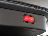 MERCEDES-BENZ C 200 d T //  AMG NIGHT AHK DISTR KAMERA PANO