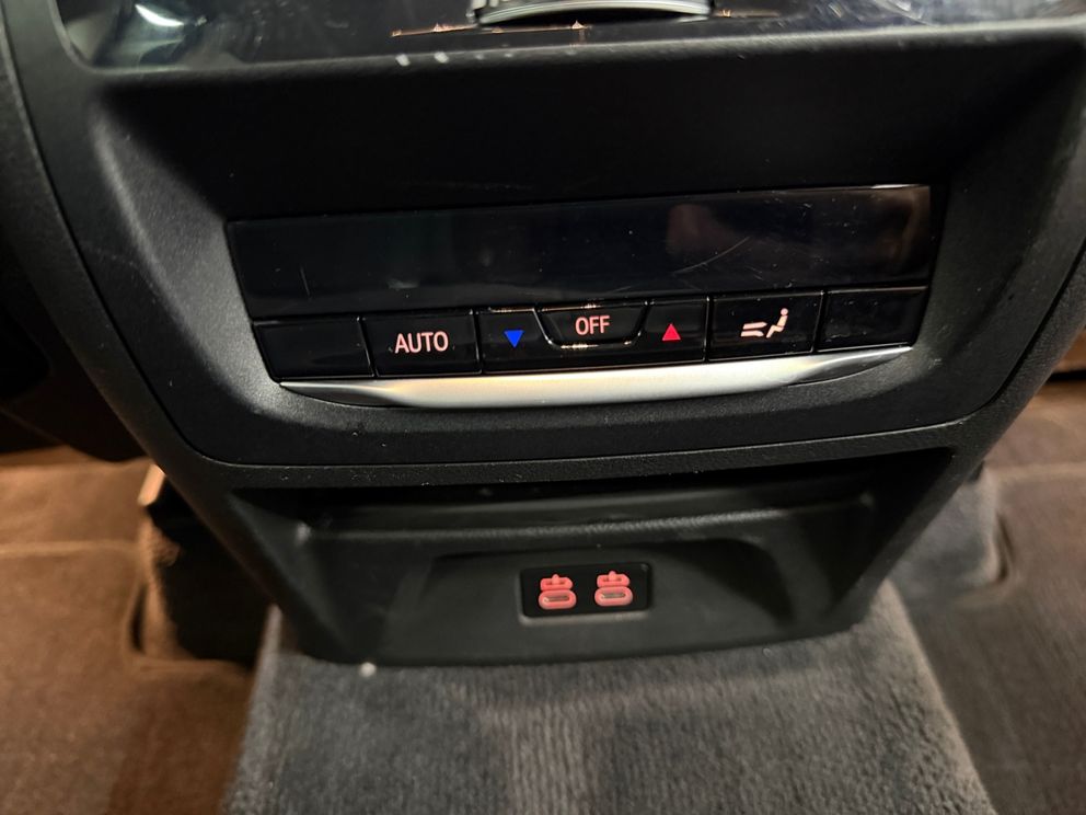BMW X3 xDrive20d SHZ+AHK+HIFI+AppleCarplay+DAB