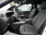 MERCEDES-BENZ GLA 180 , NIGHT PROGRESSIVE AHK KAMERA SPUR PDC