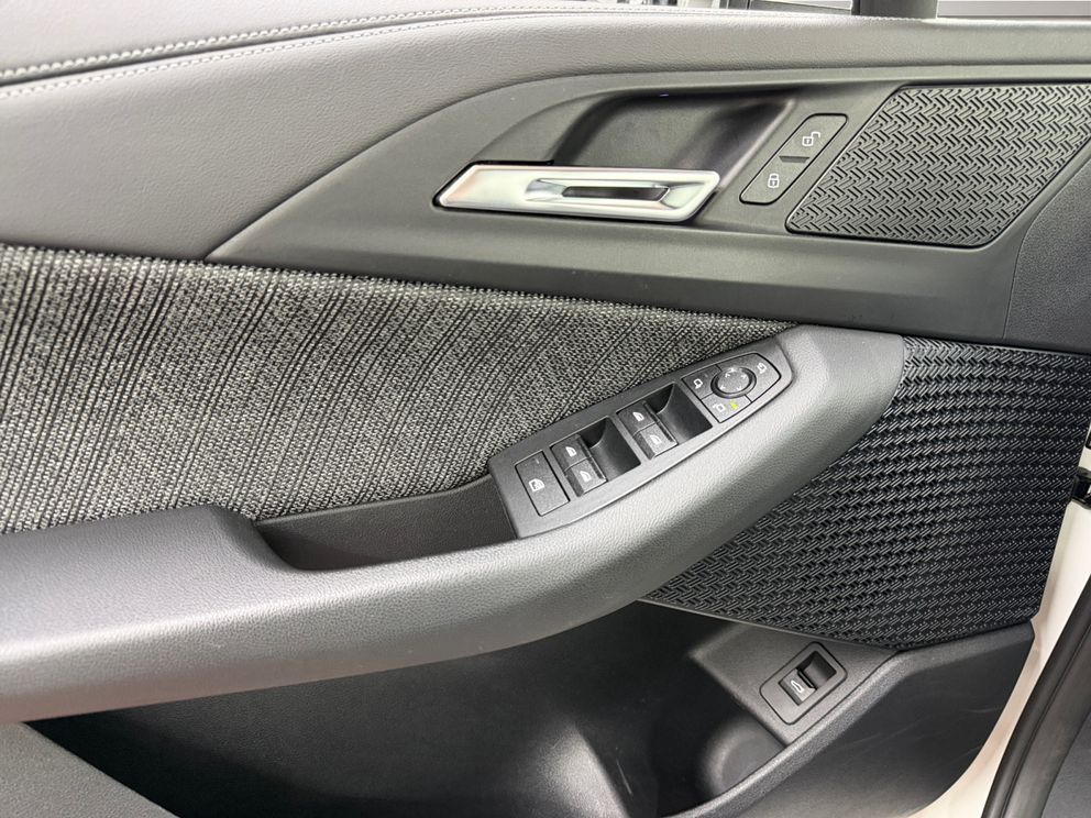 BMW 218 Active Tourer Adapt.LED+HUD+SHZ+AppleCarplay