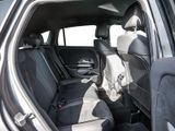MERCEDES-BENZ GLA 200 d // AMG SPUR AHK KAMERA PDC SHZ MULTI