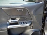 MERCEDES-BENZ GLB 200 d AMG NIGHT MULTI 360 AHK DISTR KAMERA