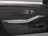 BMW 320e 