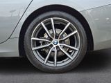 BMW 318 i Limousine LED PDCv+h Navi Apple CarPlay