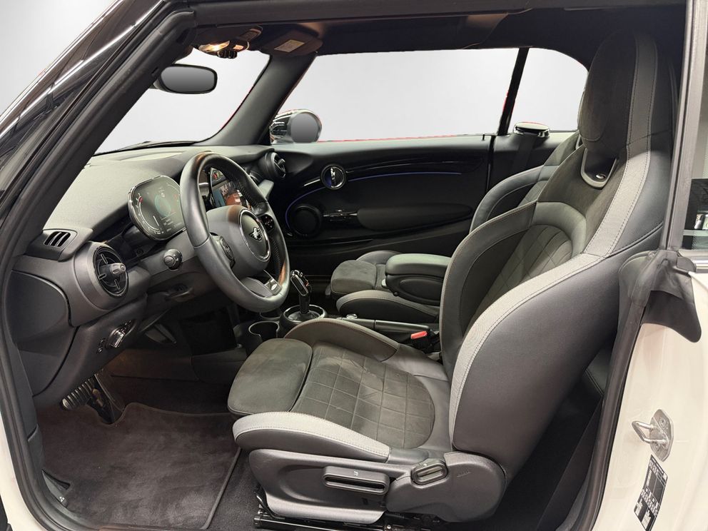 MINI Cooper Cabrio John Cooper Works Trim RFK+Navi