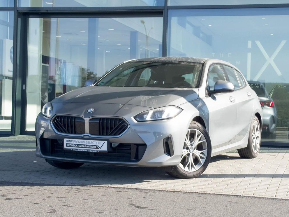 BMW 120 Navi PDCv+h LED Rückfahrkam. Temp 1 Hand TOP