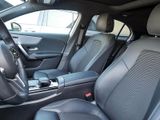 MERCEDES-BENZ A 180 d  PREMIUM PROGRESSIVE DISTR KAMERA PANO