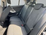 BMW 120 i 5-Türer Navi Driv Assis PDC DAB LED