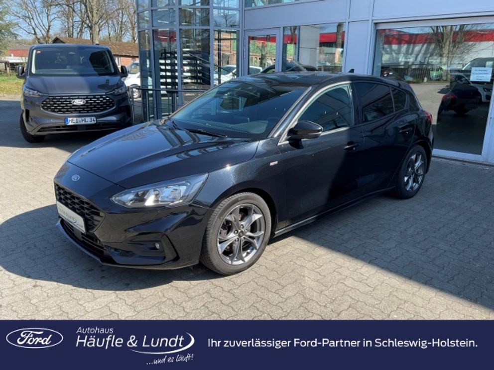FORD Focus ST-Line LED Rückfahrkam. Navi Winterpaket