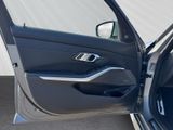 BMW 330 iA M-SportPRO Ad.LED Glasdach Harman-Kardon