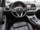 BMW 320 dSportline+Panorama+Navi+DAB+HUD+RFK+Leder