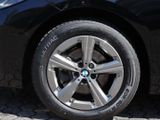BMW 220 i Active Tourer Innovationspaket, Anhängerkupplung, Lenkradheizung, elektr, Sitze