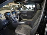 MERCEDES-BENZ GLA 200 NIGHT PROGRESSIVE 360 AHK DISTR KAMERA