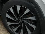 VW T-Roc Style 1.5 l eTSI OPF 85 kW (116 PS) 7-Gang-Doppelkupplungsgetriebe DSG