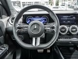 MERCEDES-BENZ EQB 300 4M , AMG NIGHT SPUR PANO STANDH 360 PDC