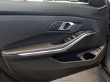 BMW 318 iTour.+AHK+Navi+DAB+LED+Entry Keyless+PDCv+h