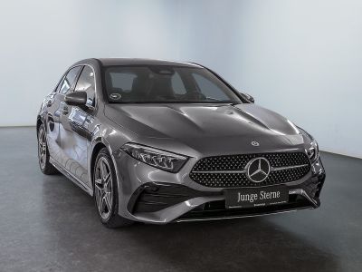 MERCEDES-BENZ A 200 // AMG SPUR KAMERA PDC SHZ