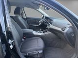BMW 320 i Touring Advantage +SHZ+PDC+NAV+CARPLAY+