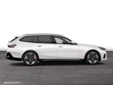 BMW 550e xDrive Touring