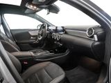 MERCEDES-BENZ A 200 AMG NIGHT SPUR PANO DISTR KAMERA STANDH