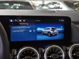MERCEDES-BENZ GLA 200 , AMG MULTI KAMERA PANO SPUR PDC SHD SHZ