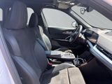 BMW iX1 20 eDrive M Sport elektr.Pano HUD E-Sitze DAB