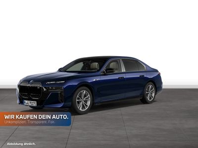 BMW M760e xDrive Limousine