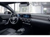 MERCEDES-BENZ CLA 180 SB PREMIUM PROGRESSIVE SPUR PDC SHZ