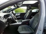MERCEDES-BENZ GLA 200 d | AMG NIGHT AHK DISTR KAMERA PANO SPUR
