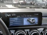 MERCEDES-BENZ A 180 AMG NIGHT AHK DISTR KAMERA SPUR PDC SHZ