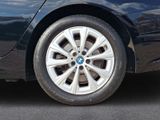 BMW 330 e xDrive Touring Park-Assistent Aktive Geschwindigkeitsregelung