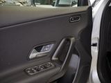 MERCEDES-BENZ A 180 d Style Kompakt SPUR KAMERA SHZ