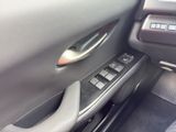 LEXUS UX 250h Style CARPLAY+NAVI+PDC