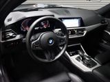 BMW 320i Advantage
