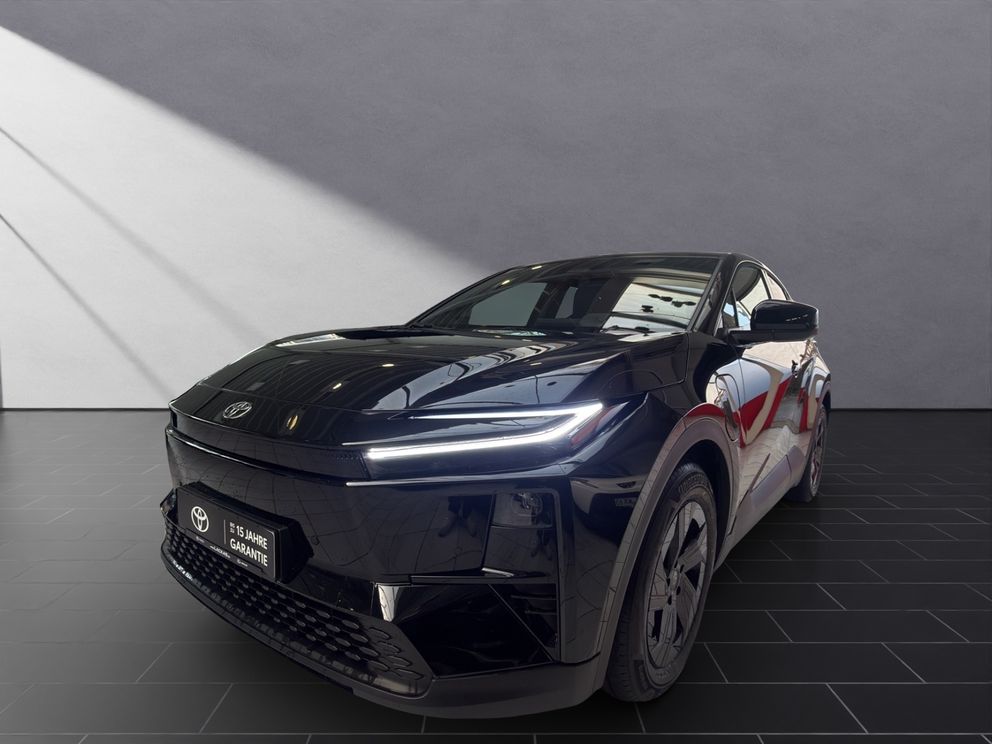 TOYOTA C-HR C-HR+ Teamplayer Elektro 77 kw/h 15 J.Gar.