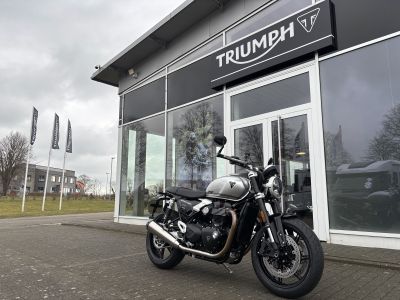TRIUMPH Speed Twin 1200 MY25 4 Jahre Garantie Kurven-ABS